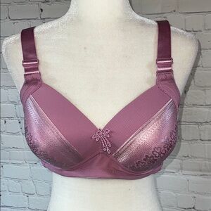 Gaiyi Women's Lace Trim Bra - Dark Pink. Adjustable straps. NWT.